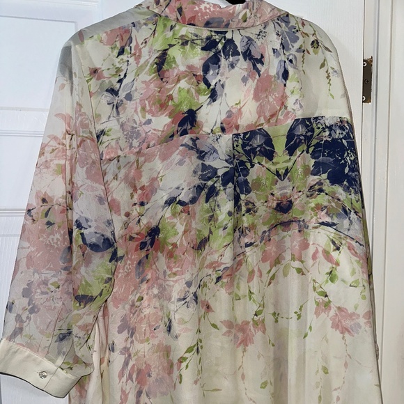 Rose & Olive 3XL White Floral Blouse NWT - Picture 10 of 12